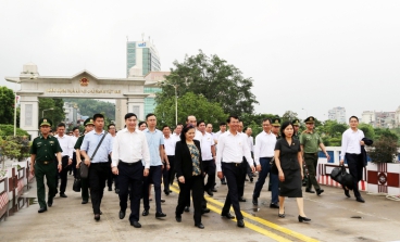 Đoàn đại biểu các tỉnh Lào Cai, Điện Biên, Lai Châu (Việt Nam) công tác tại tỉnh Vân Nam (Trung Quốc)